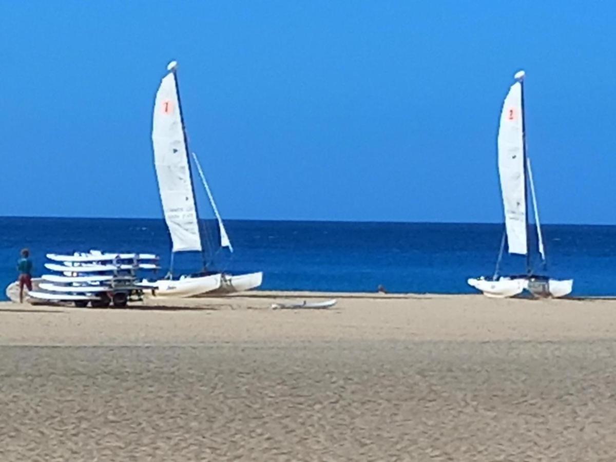 Sol Y Sal Con Vista A La Piscina (Adults Only) Corralejo Buitenkant foto