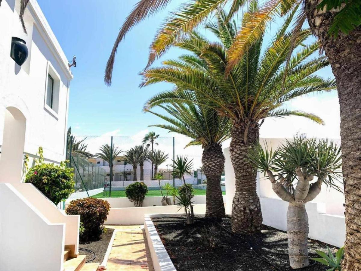 Sol Y Sal Con Vista A La Piscina (Adults Only) Corralejo Buitenkant foto