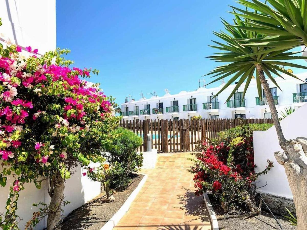 Sol Y Sal Con Vista A La Piscina (Adults Only) Corralejo Buitenkant foto