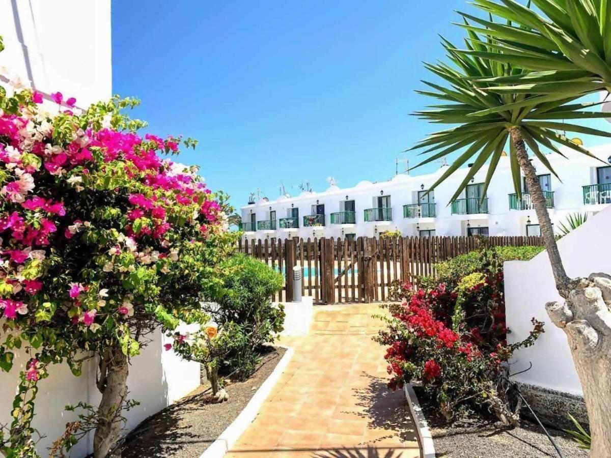 Sol Y Sal Con Vista A La Piscina (Adults Only) Corralejo Buitenkant foto